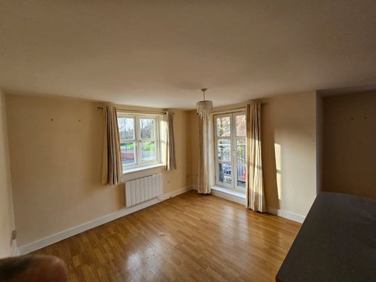 2 Bed Flat, Fleming House, NG3 - Photo 1