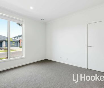 Brand New, Modern Home! - Photo 2