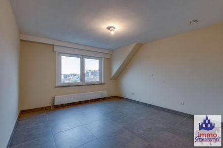 Roeselare nabij het stadspark :gezellig 2 slpk instapklaar appartement met terras - Foto 2