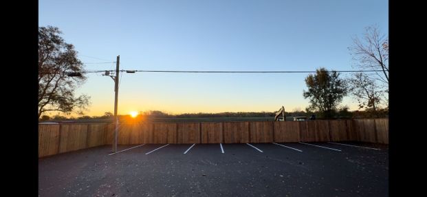 For Lease - 98 Sixth Avenue, Brantford, Ontario - Photo 1