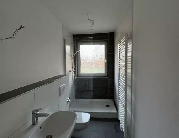 Peter-Zimmer-Straße 107, 47443 Moers - Foto 1