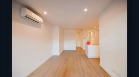 1 Bedroom*206 - Photo 3