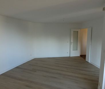 Location Appartement 4 pièces 80m² MARTIGUES 13500 - Photo 1