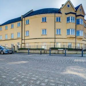 Mazurek Way, SWINDON - Photo 2