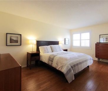 For Lease - 732 Mooney's Bay Place, Billings Bridge - Riverside Par... - Photo 6