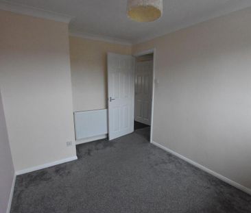 3 bedroom detached house to rent - Photo 3