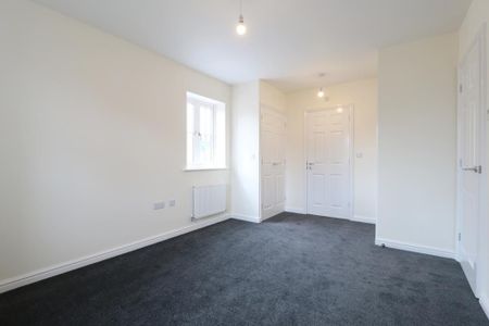 3 bedroom detached house to rent - Photo 3