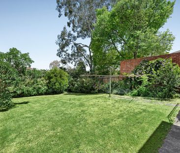 29 Charteris Drive, Ivanhoe East - Photo 2