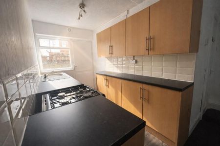 2 bedroom terraced house to rent - Photo 5