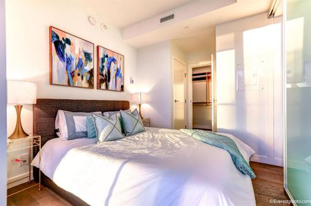 1480 Howe Street #2103 - Photo 4