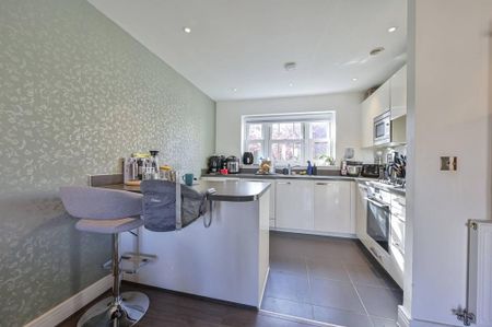 2 bedroom flat to rent - Photo 4