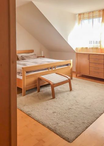 Beste Aussichten! Traumhafte 3-Zimmer-Dachgeschoss-Wohnung in Innenstadtnähe zur Miete - Foto 4