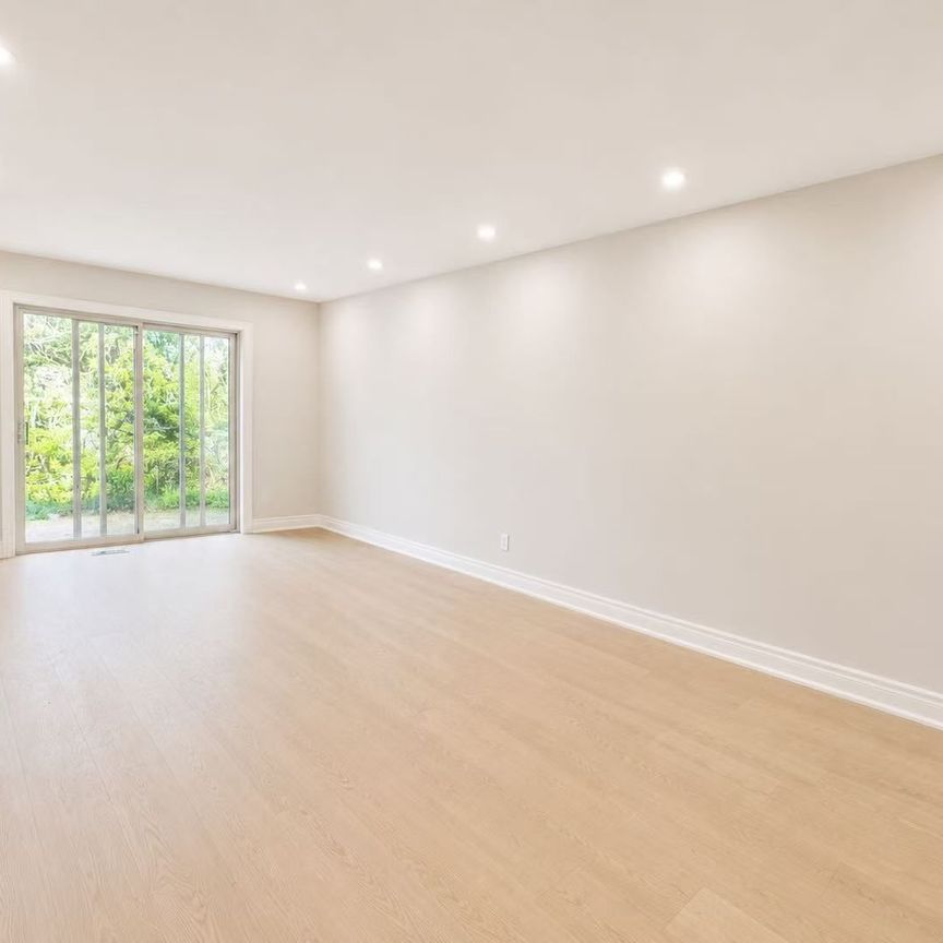 For Lease - 12 Hobart Drive, Toronto, Ontario - Photo 1