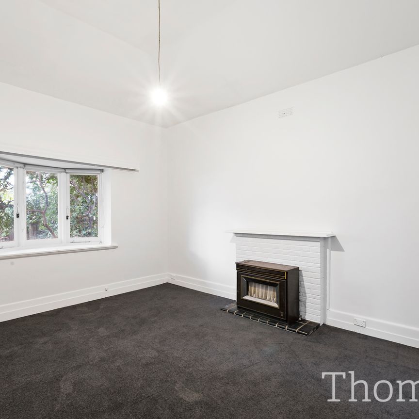 925A Dandenong Road MALVERN EAST - Photo 1
