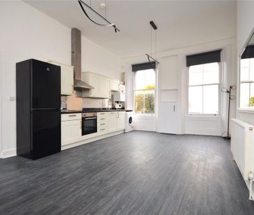 3 bedroom apartment to rent - Photo 2