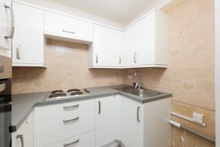 Cassio Road, Watford, Watford - Photo 3