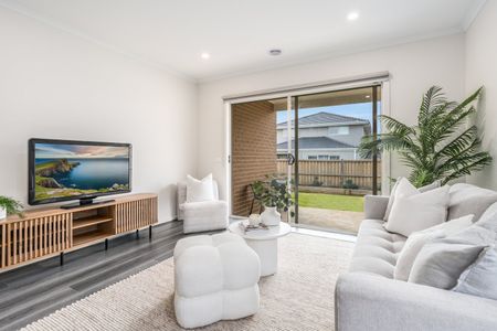 Stylish Family Home in Sought After Coridale Estate - Photo 5