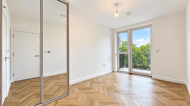 3 bedroom flat to rent - Photo 1