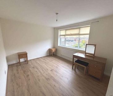 Bleak Hill Road, Windle, WA10 - Photo 2