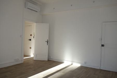 Location - Appartement T3 de 56 m² avec terrasse - Photo 4