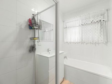 29 Friend Street – Room a - Photo 4