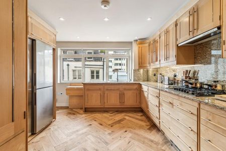 3 bedroom flat to rent - Photo 3