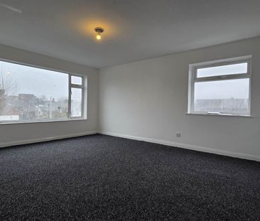 Guide Price £1,800 pcm - Available Now - Part Furnished - Photo 2