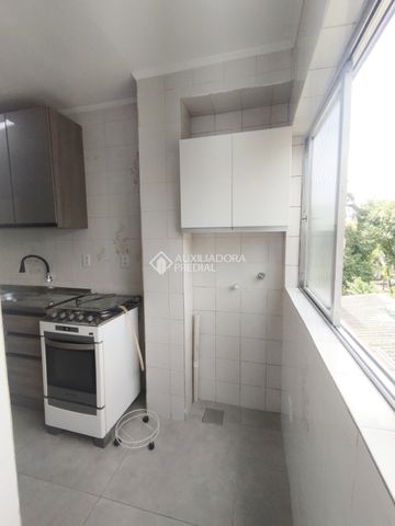 Apartamento com 1 quarto e 38m² para alugar em Jardim Planalto, Porto Alegre. - Photo 2