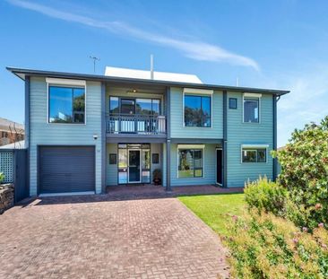 56 Rumbelow St, Encounter Bay SA 5211 - House For Rent | Domain - Photo 3