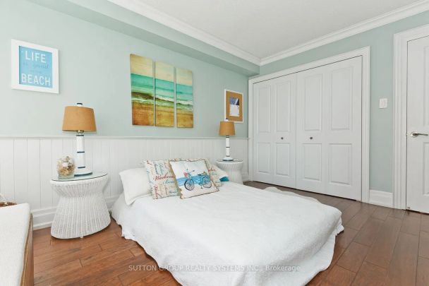 55 Elm Drive W #1611 - Photo 1