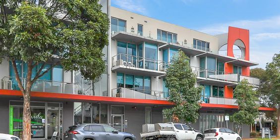 MODERN CONVENIENT & A PERFECT LOCATION! - Photo 3