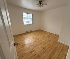 Grand 4 1/2 rez de chaussé - Photo 4