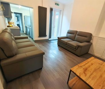 5 bedroom terraced house to rent - Photo 3