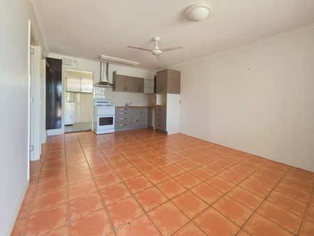 Coffs Harbour, 8/22 Vincent St - Photo 5