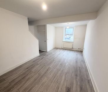 House - Terraced For Rent Castle Street, Treorchy - Photo 1