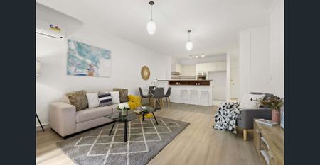 Ground floor apartment with spacious courtyard - Photo 2