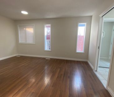 Beautiful 3-Bedroom Main Floor for Rent in Martindale - Photo 6