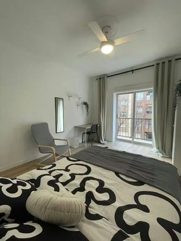 Carrer de la Indústria, Valencia, Valencian Community 46022 - Photo 2