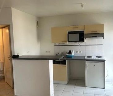 Location Appartement à Rouen (Rive Gauche) - Photo 3