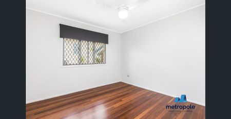 SOLID BRICK IN SUPERB STAFFORD - Photo 5