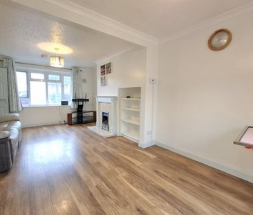 Martindale Road, HEMEL HEMPSTEAD - Photo 2