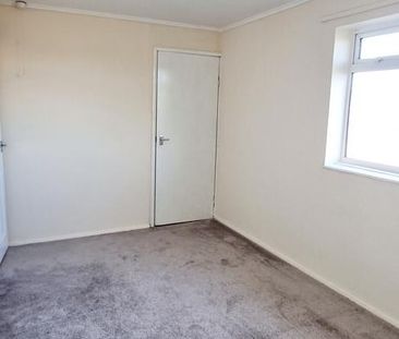 2 bedroom semi-detached house to rent - Photo 5