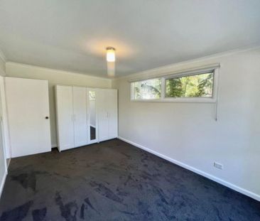 Cute Unit in Great Location! - Photo 1