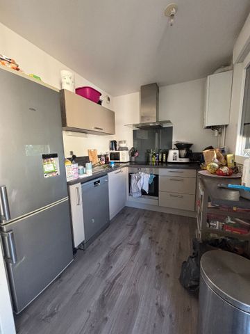 Location Appartement 3 pièces 68m² - Photo 4