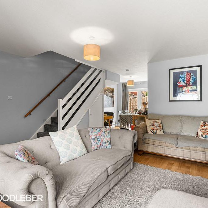 3 bedroom terraced house to rent - Photo 1