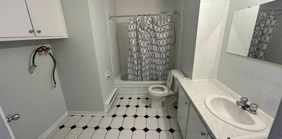 LASALLE - 5 1/2 À LOUER - Photo 2