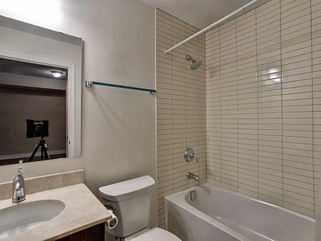 For Lease - 3170 Erin Mills Parkway Unit# 333, Mississauga, Ontario - Photo 4