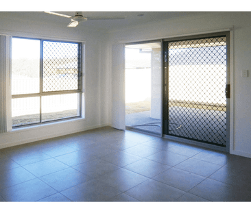 LOVELY HOME ON CORNER BLOCK LOCATED WITHIN QUIET COMMUNITY OF SPRIN... - Photo 1