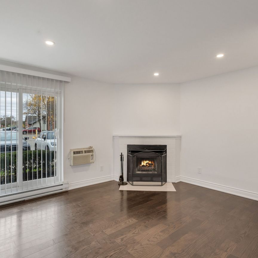 For Lease - 1450 Glen Abbey Gate Unit# 712, Oakville, Ontario - Photo 1