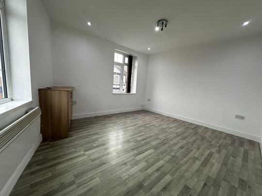 2 Bedroom Maisonette for Rent - Photo 1